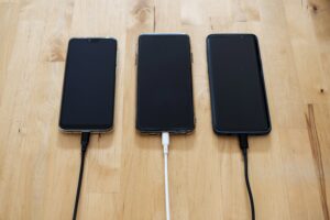 Read more about the article Juice Jacking: Beware if you also charge your smartphone with others’ charger?